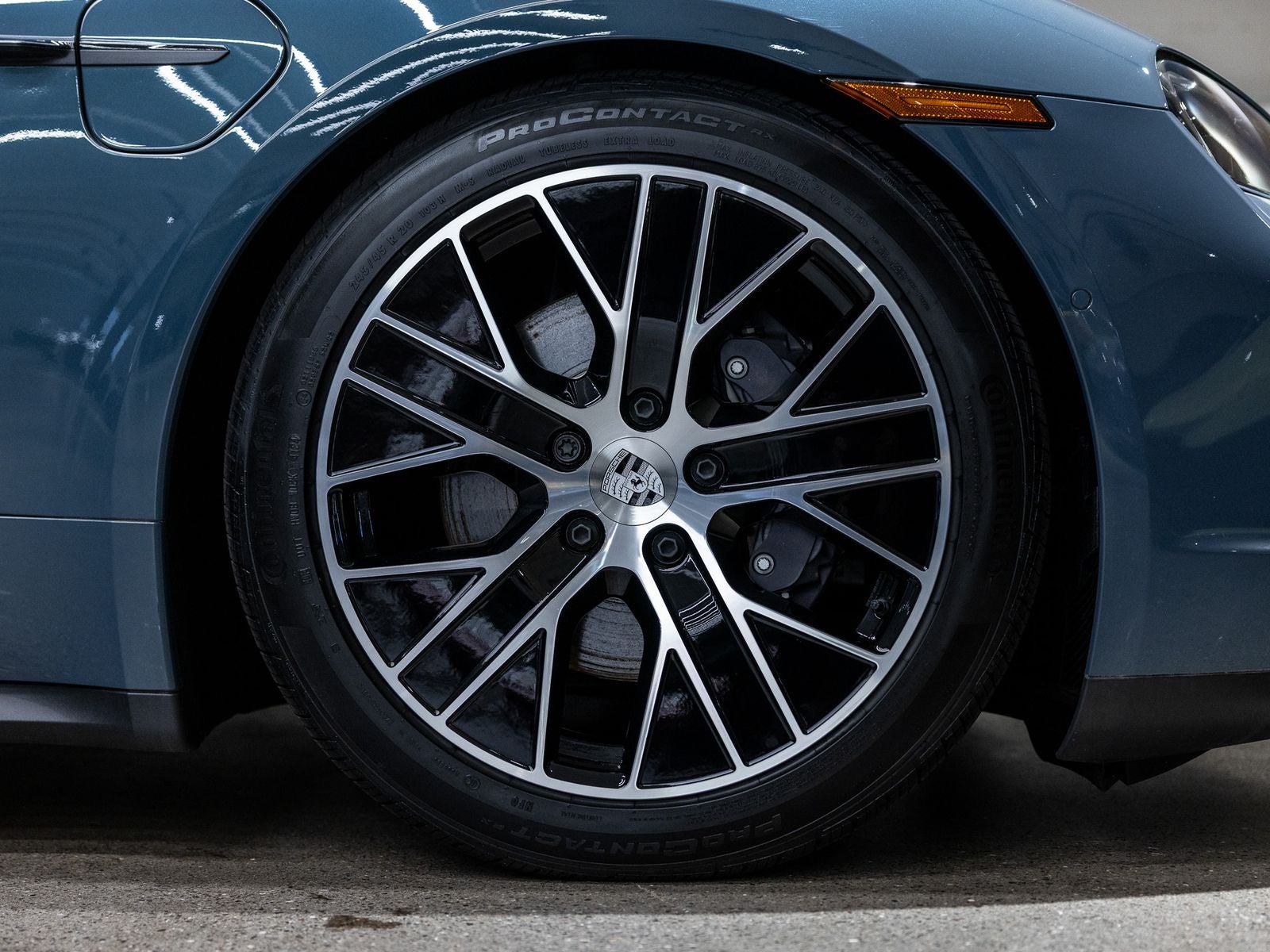 2025 Porsche Taycan Base - Photo 21