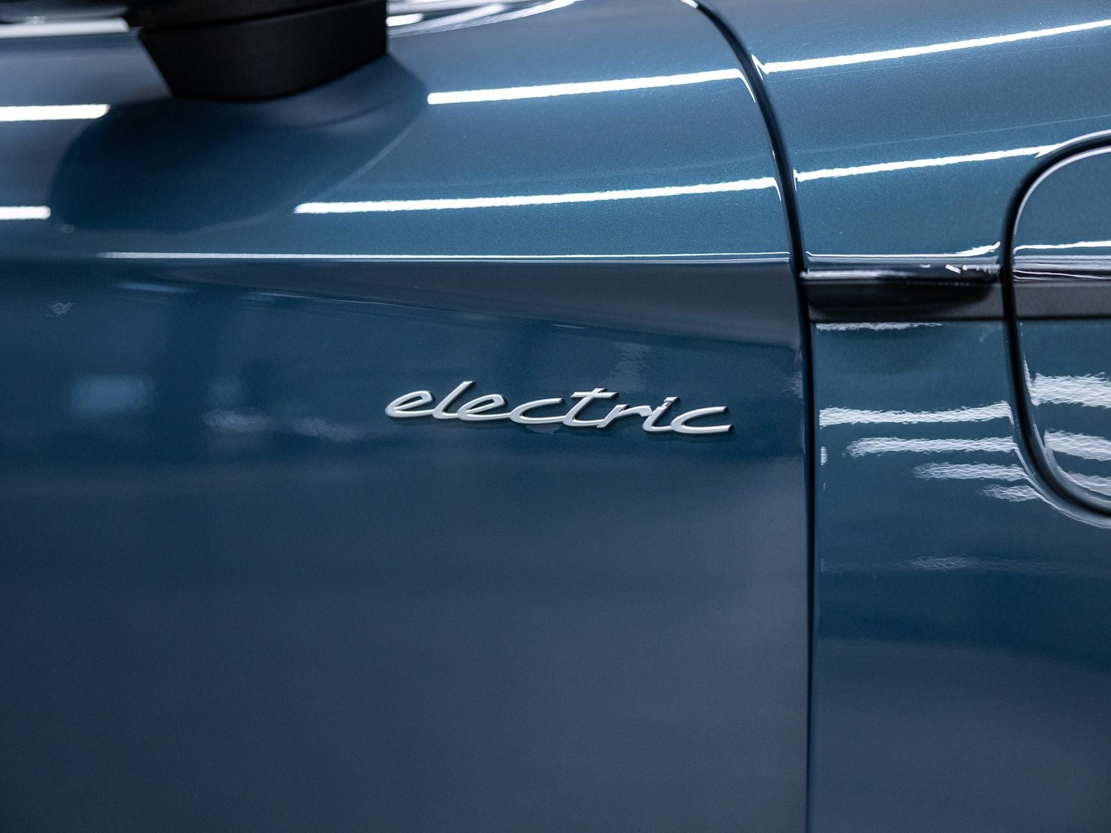 2025 Porsche Taycan Base - Photo 22