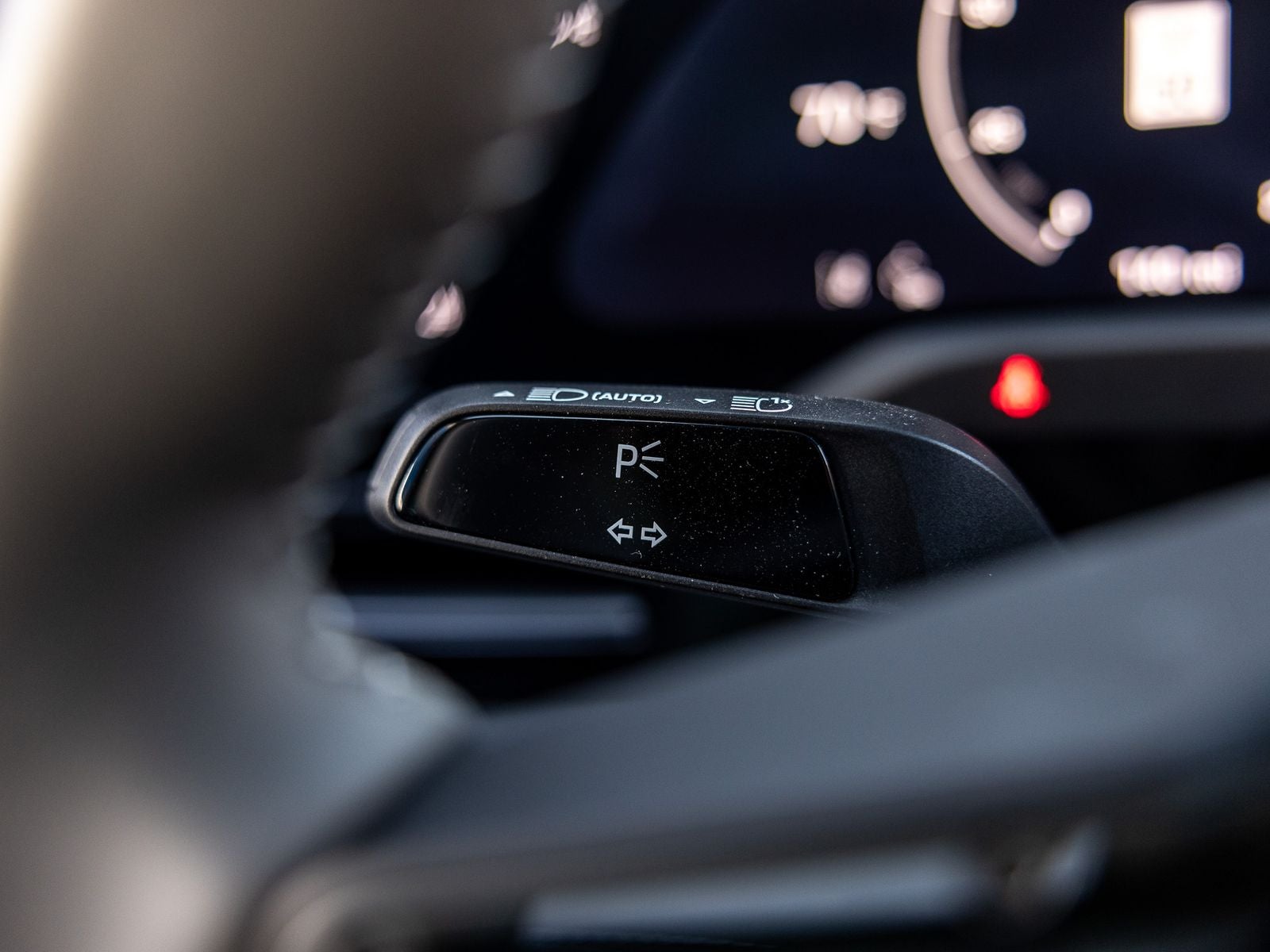 2025 Porsche Taycan Base - Photo 39