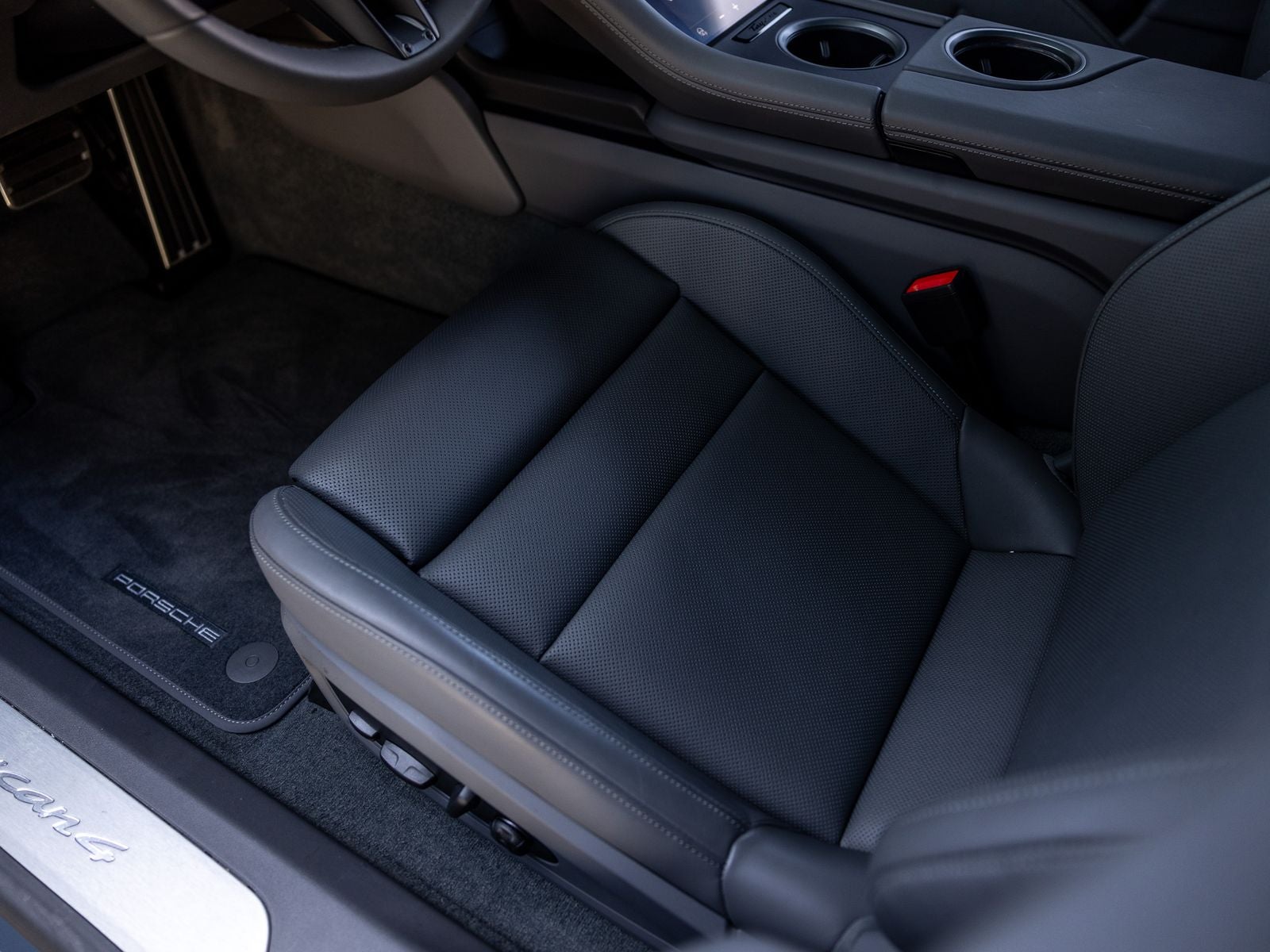 2025 Porsche Taycan Base - Photo 48