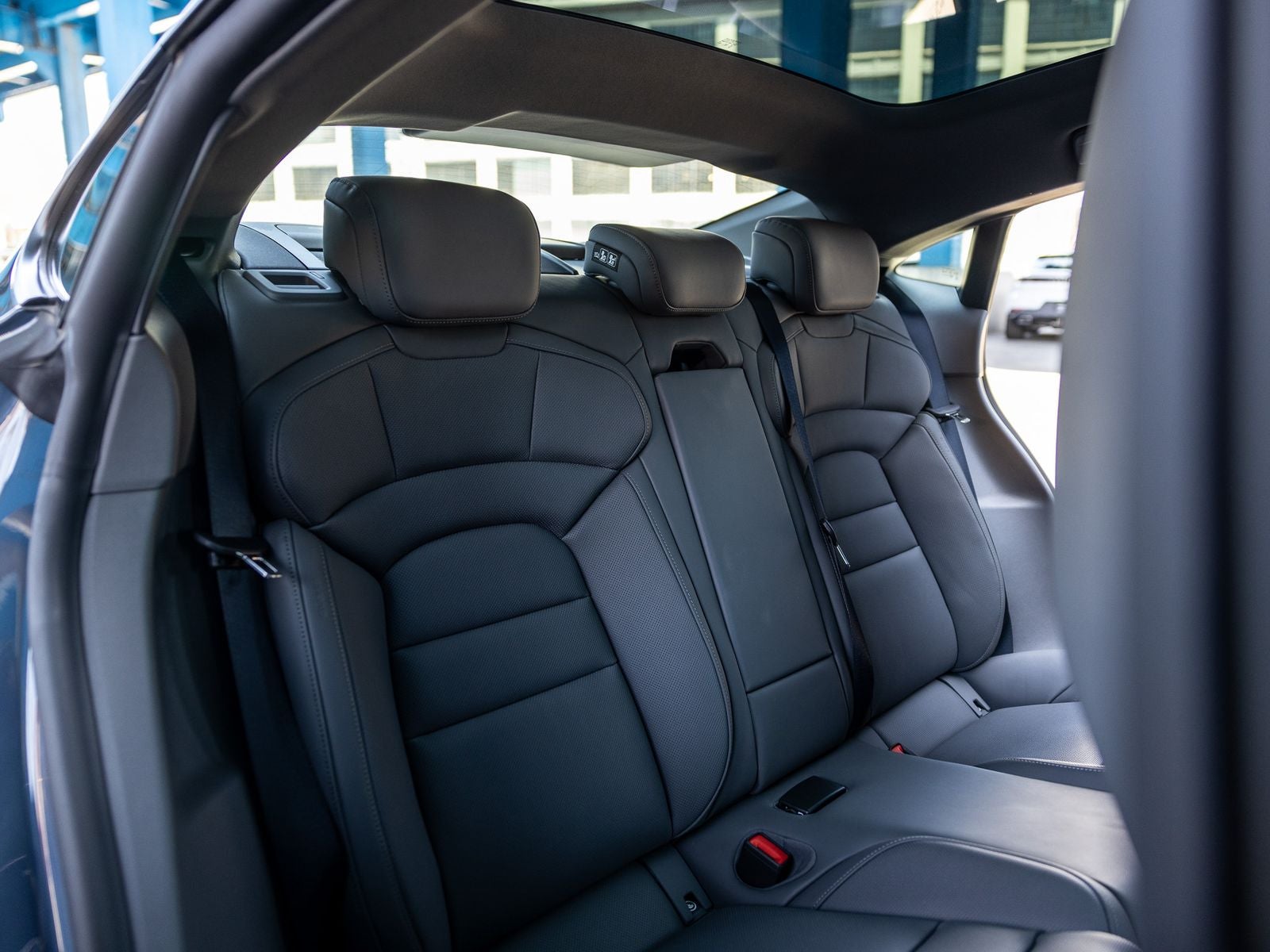 2025 Porsche Taycan Base - Photo 57