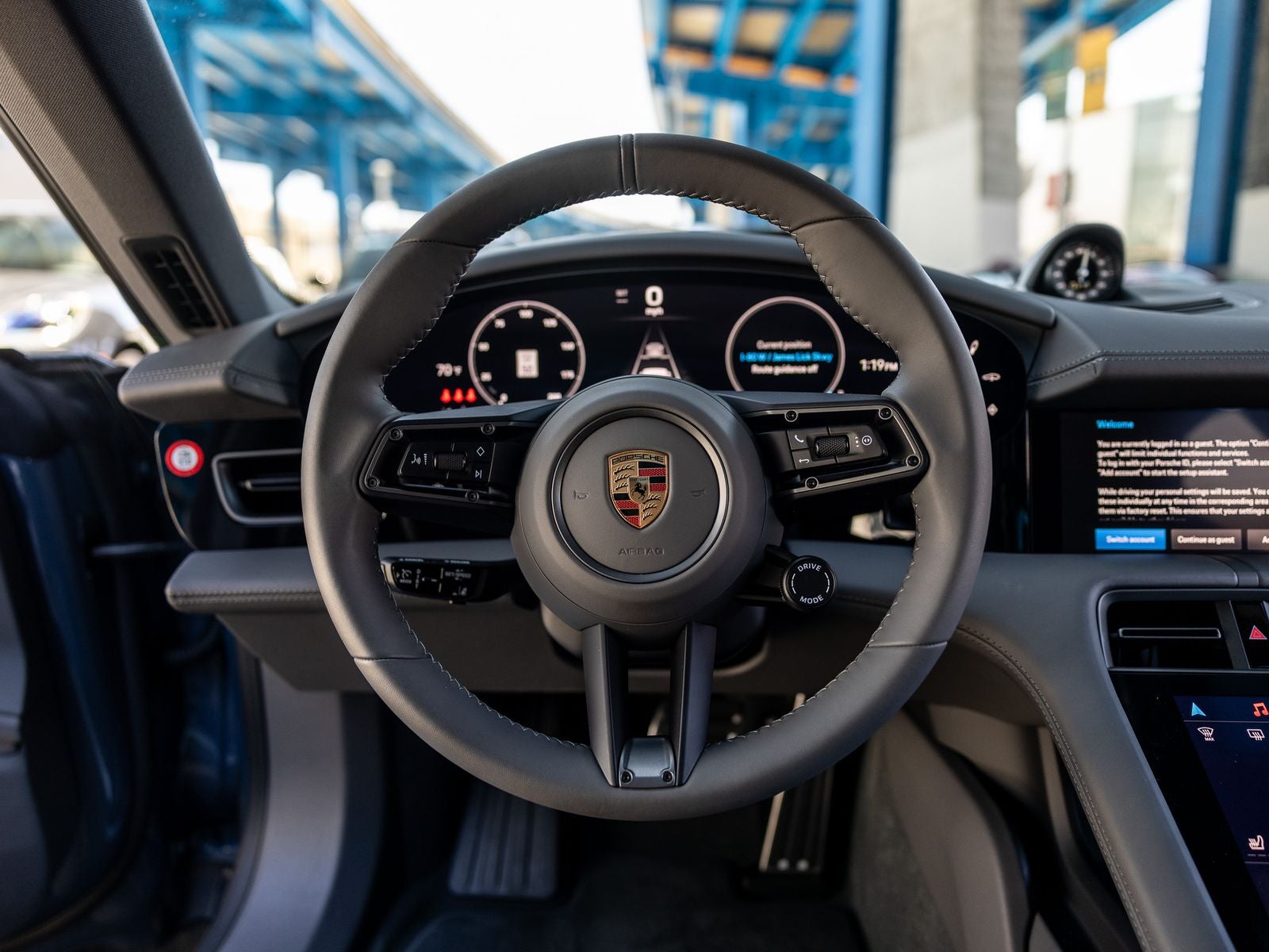 2025 Porsche Taycan Base - Photo 6