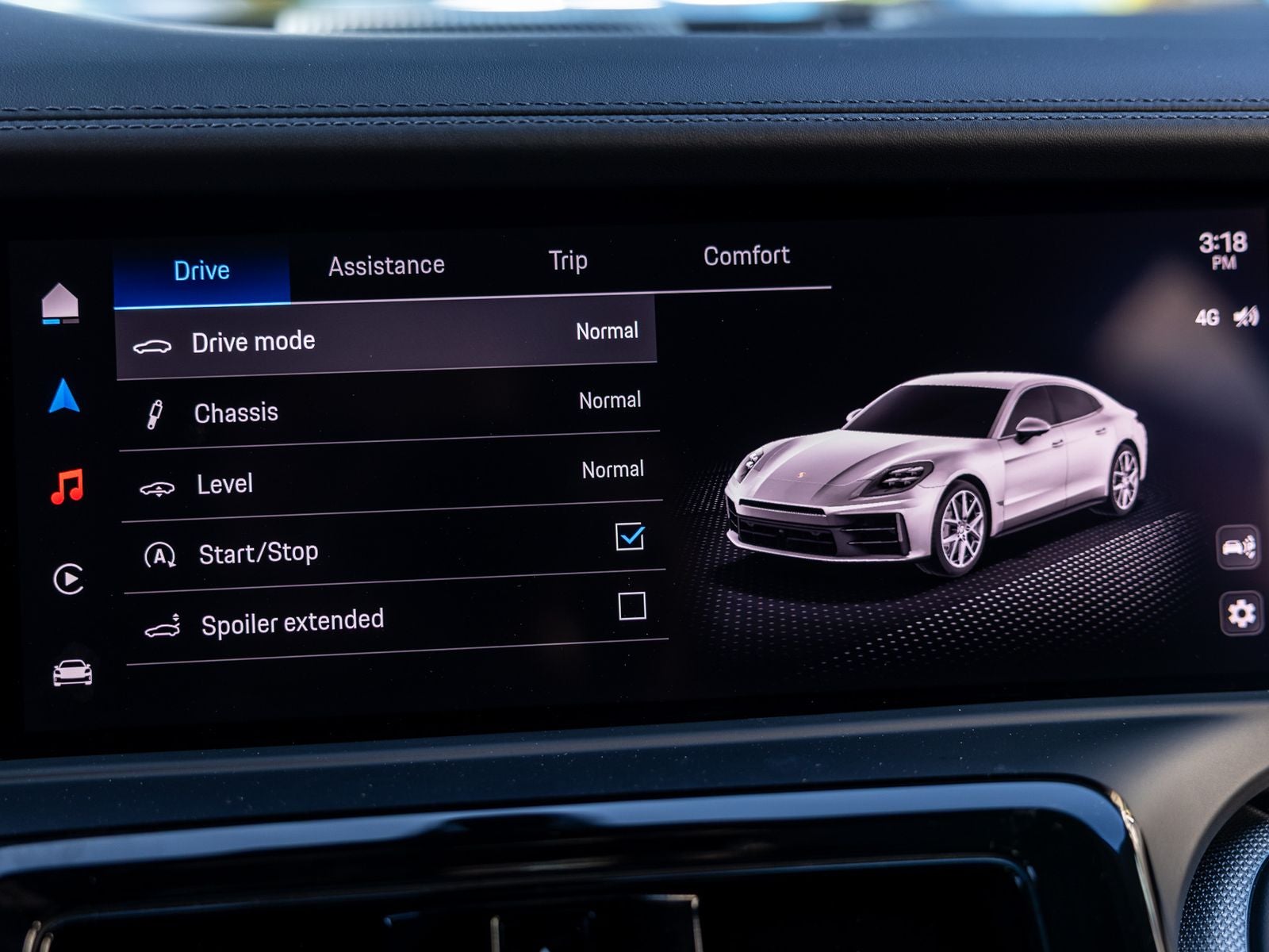 2025 Porsche Panamera Base