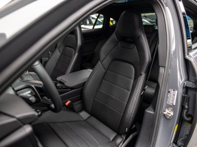2026 Porsche Panamera Panamera