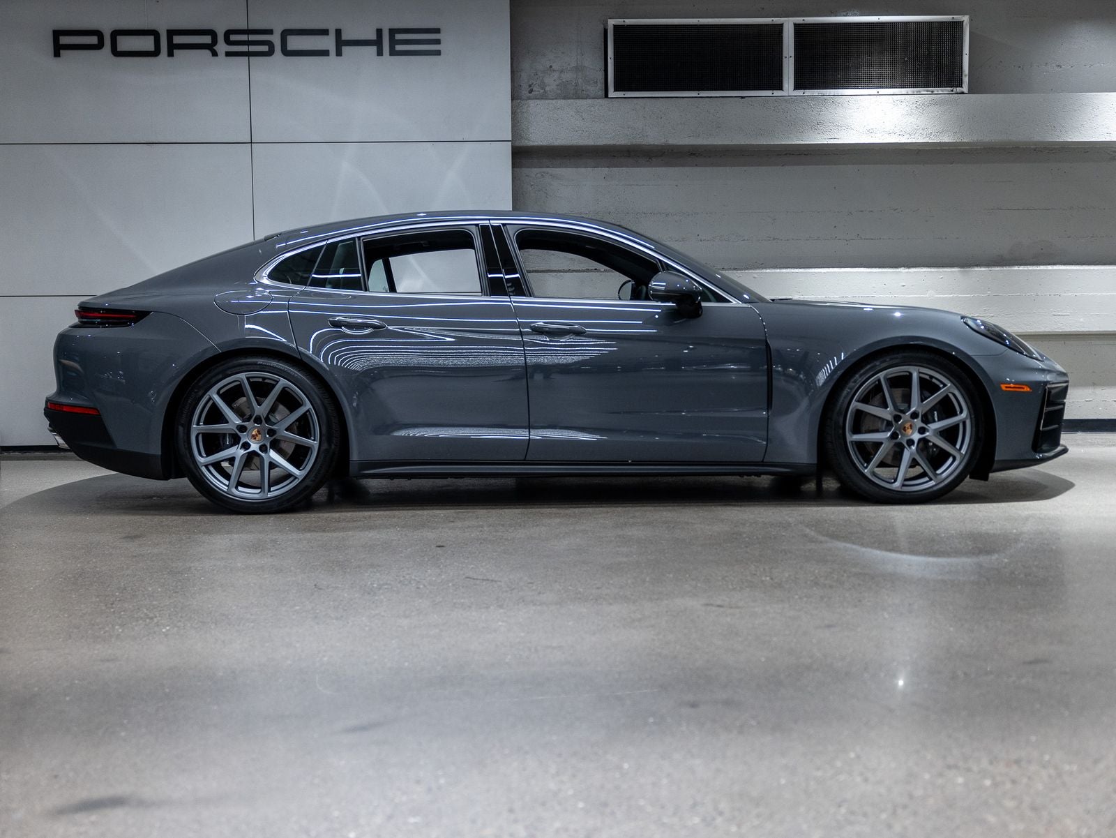 2026 Porsche Panamera Panamera