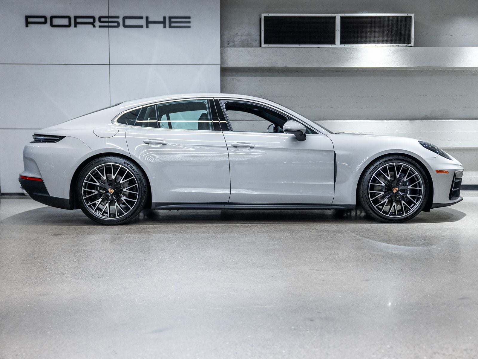 2026 Porsche Panamera Panamera 4
