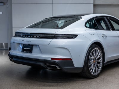 2026 Porsche Panamera Panamera 4