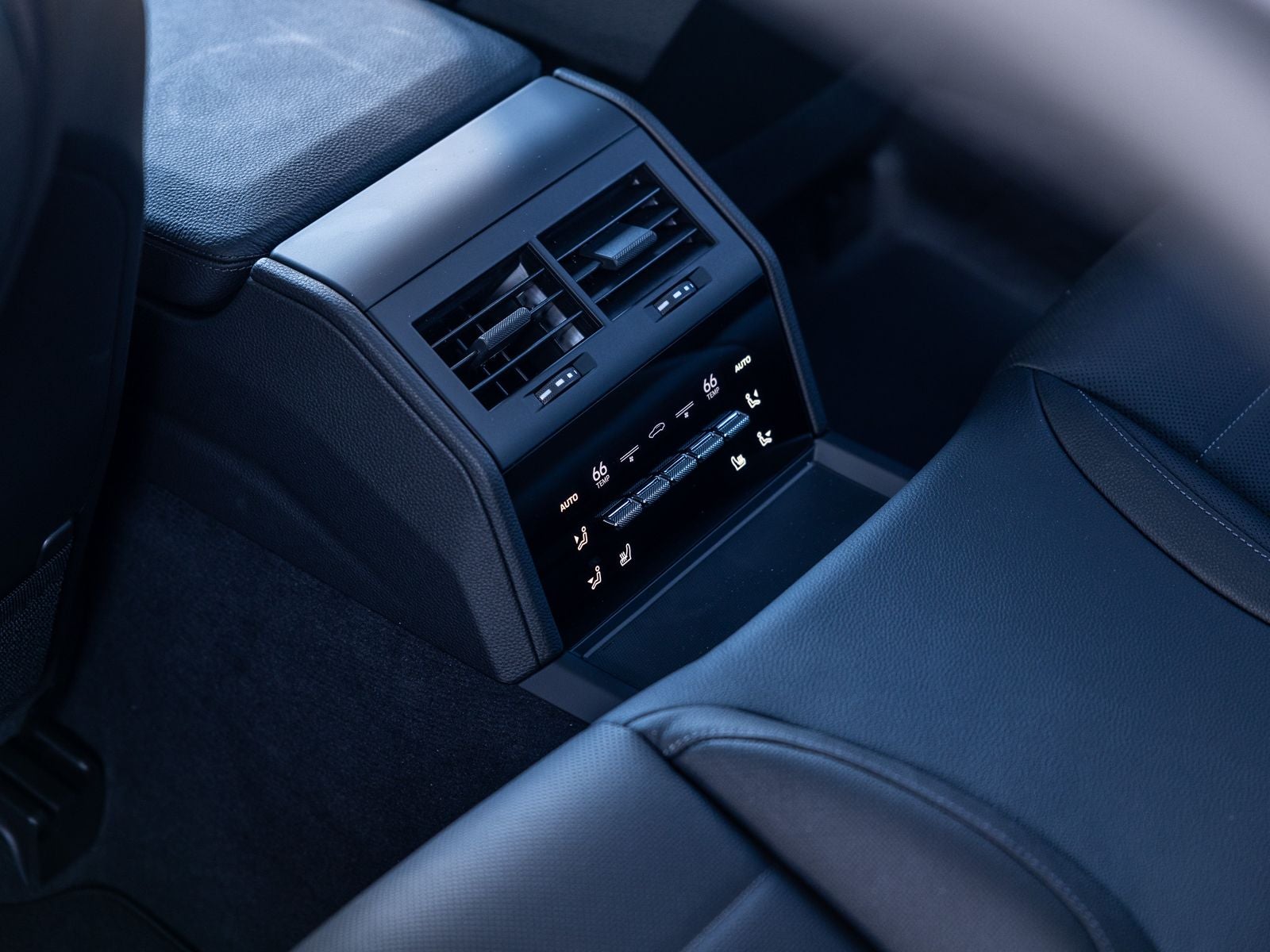 2026 Porsche Panamera Panamera 4