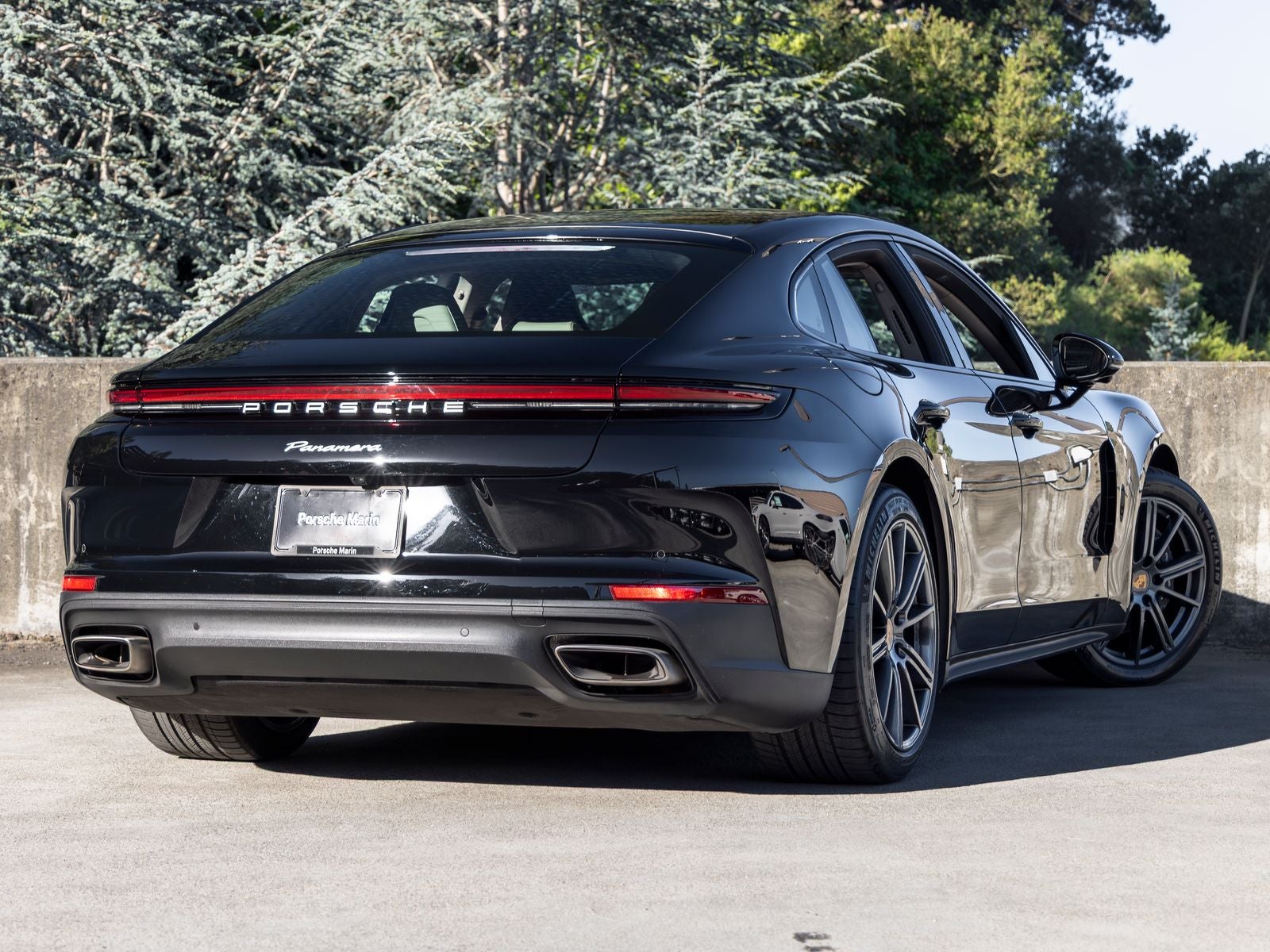 2025 Porsche Panamera Base