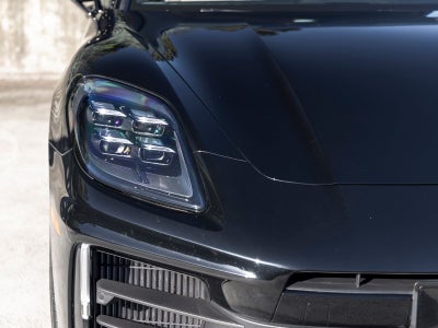 2025 Porsche Panamera Base