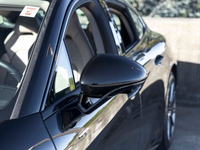 2025 Porsche Panamera Base