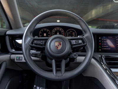2025 Porsche Panamera Base