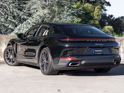 2025 Porsche Panamera Base