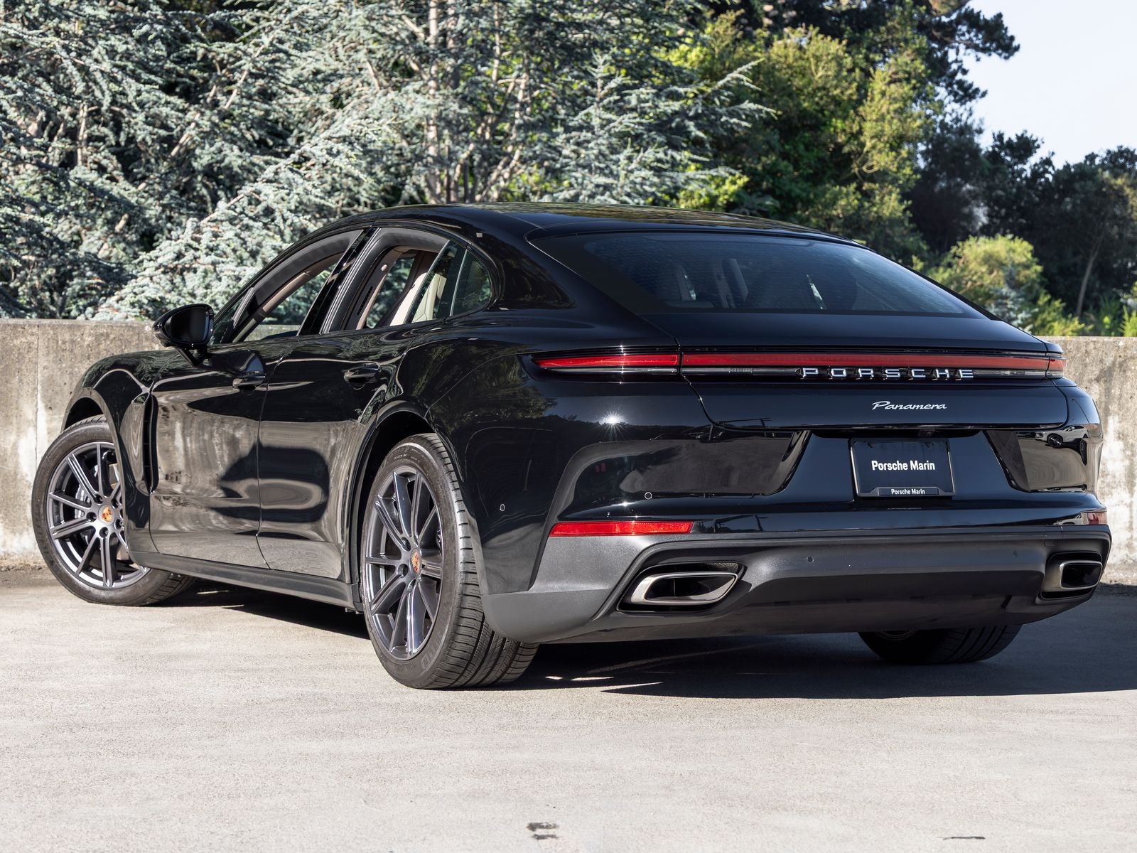2025 Porsche Panamera Base