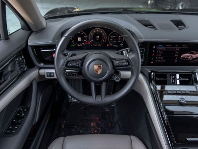 2025 Porsche Panamera Base