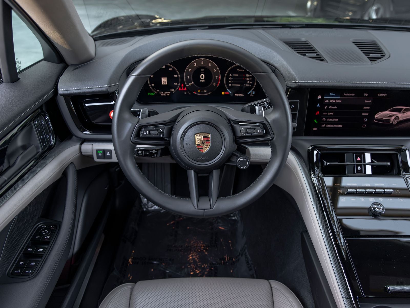 2025 Porsche Panamera Base