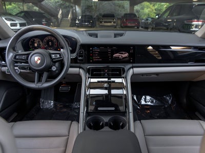 2025 Porsche Panamera Base