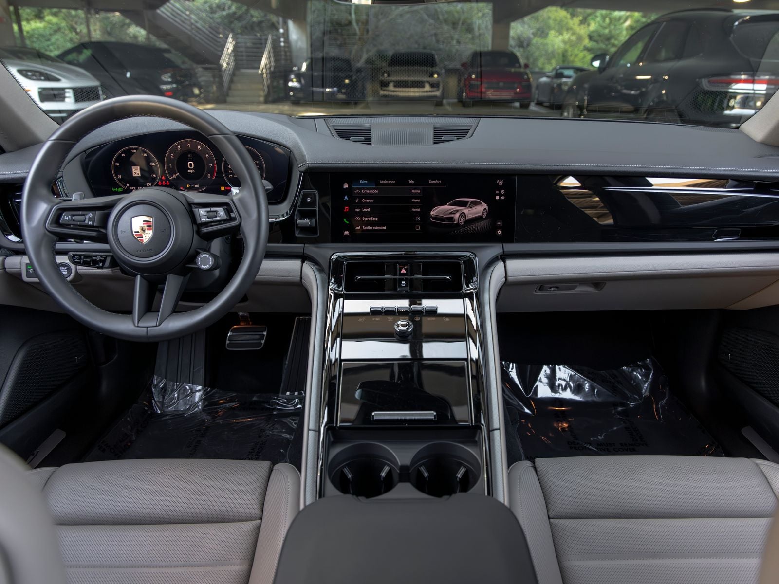 2025 Porsche Panamera Base