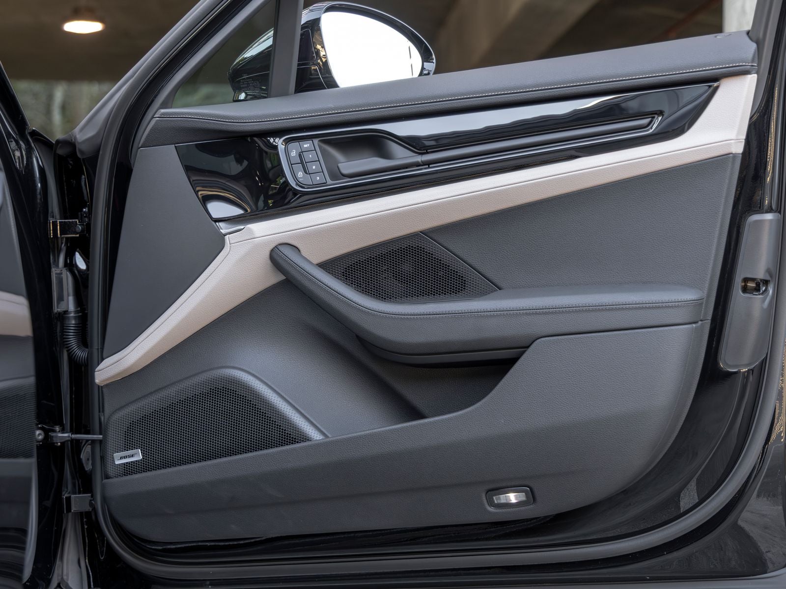 2025 Porsche Panamera Base