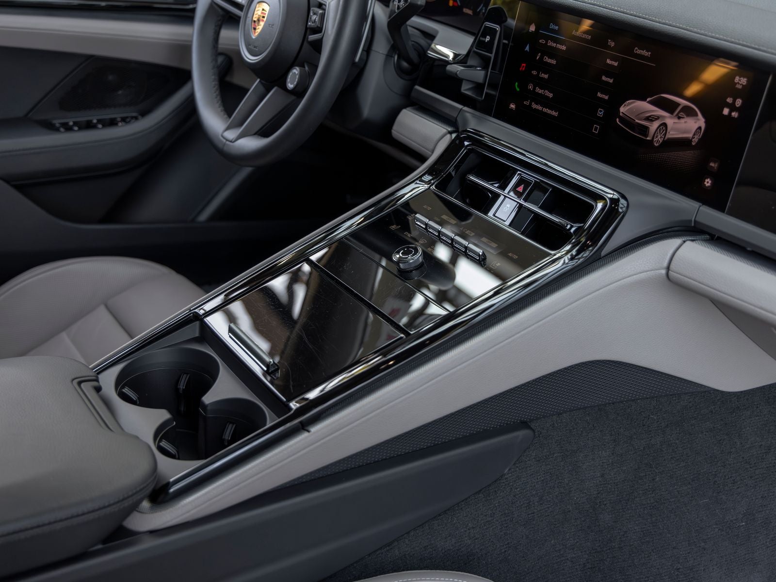 2025 Porsche Panamera Base