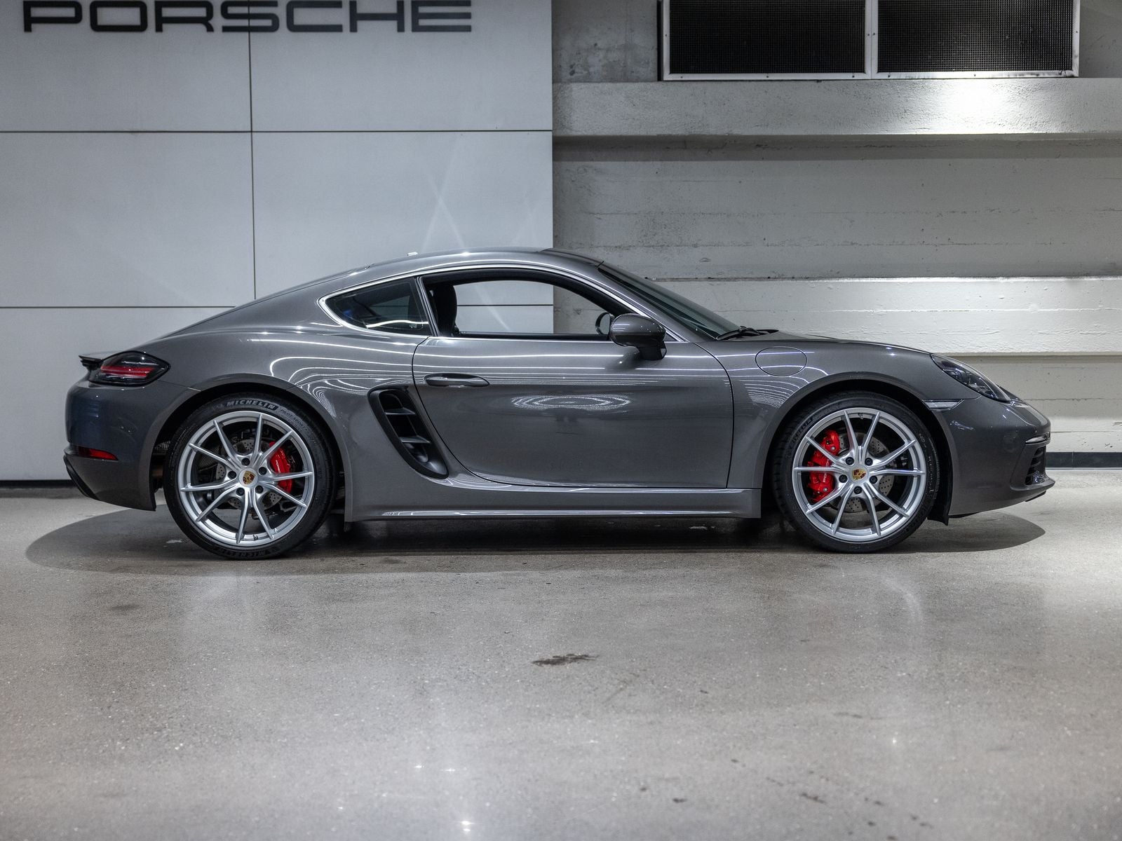 2024 Porsche 718 718 Cayman S