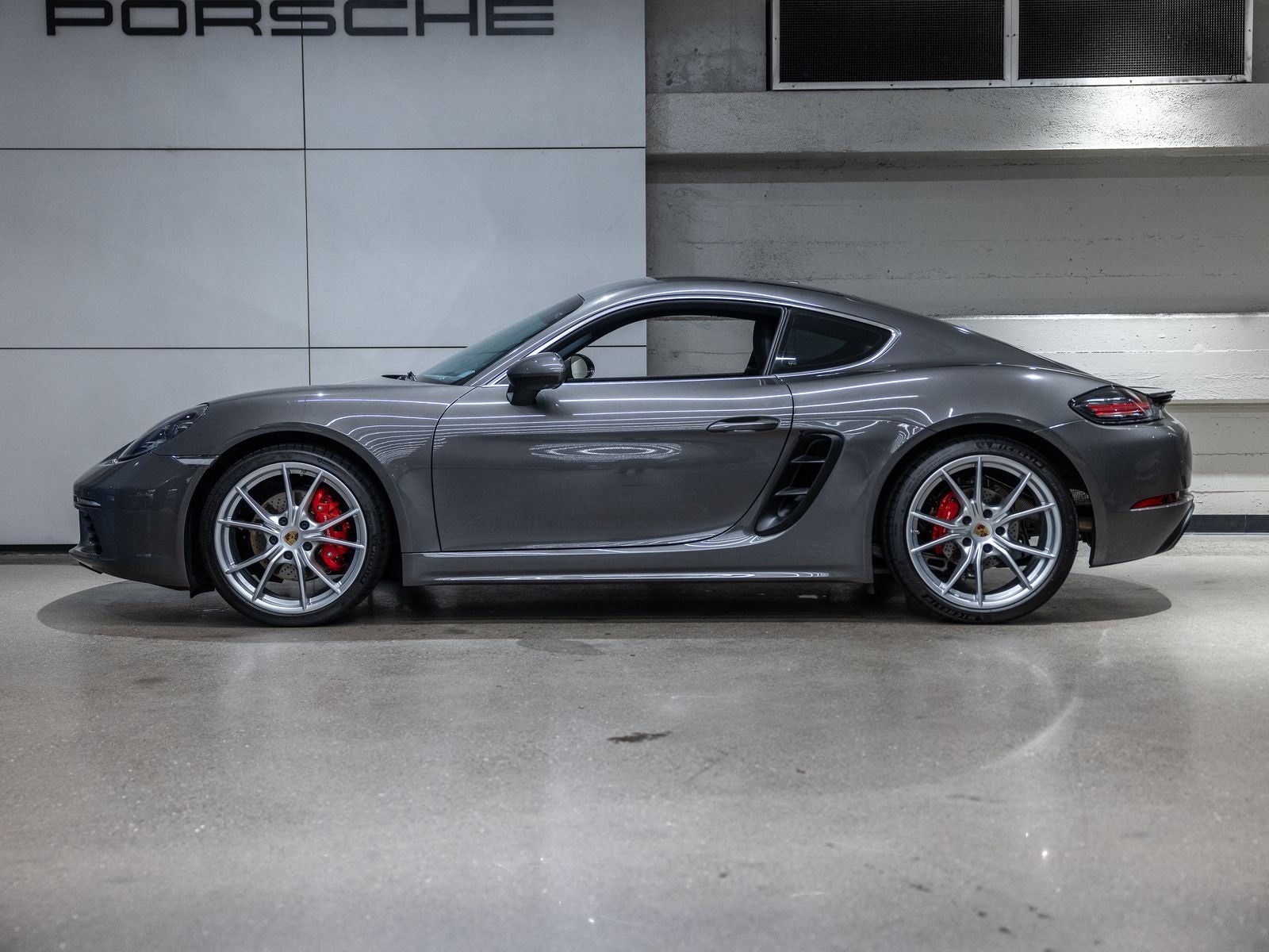 2024 Porsche 718 718 Cayman S