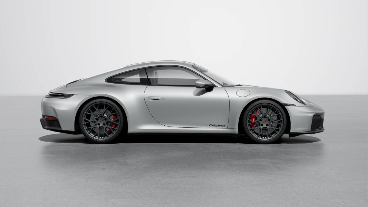 2025 Porsche 911 911 Carrera GTS