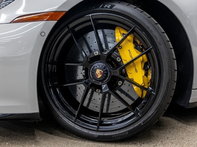 2025 Porsche 911 911 Carrera 4 GTS