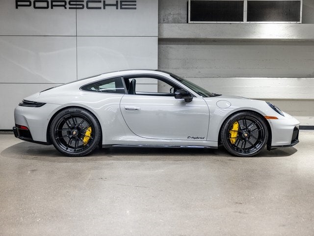 2025 Porsche 911 911 Carrera 4 GTS