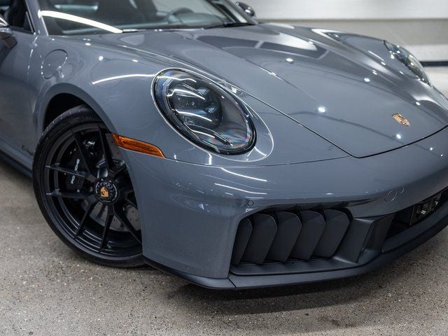 2025 Porsche 911 Carrera GTS