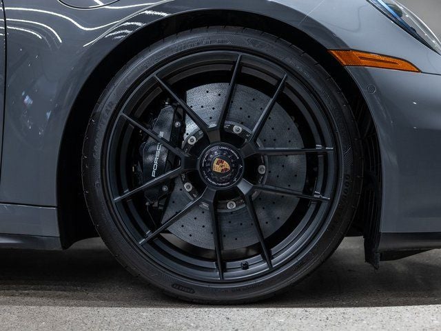 2025 Porsche 911 Carrera GTS