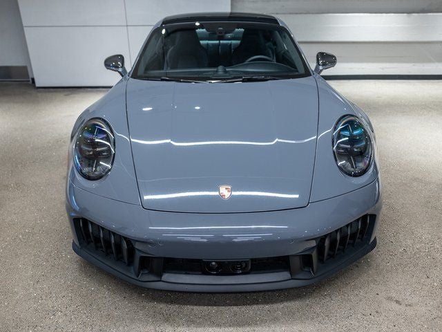 2025 Porsche 911 Carrera GTS