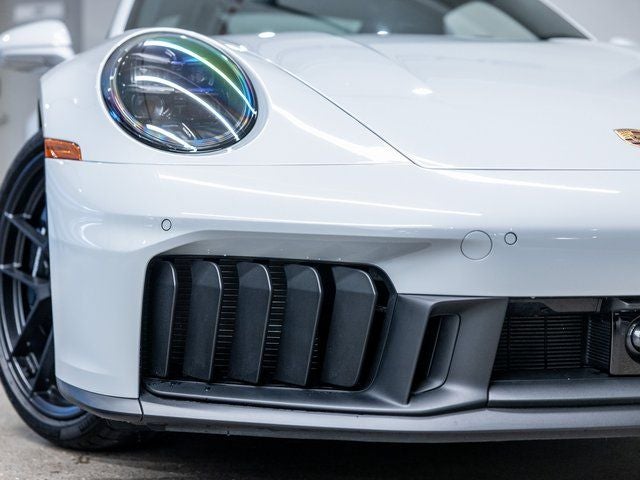 2025 Porsche 911 Carrera GTS