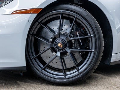 2025 Porsche 911 Carrera GTS