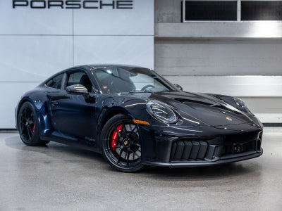 2025 Porsche 911 Carrera 4 GTS