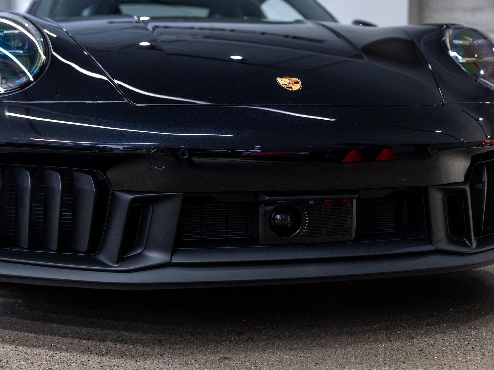 2025 Porsche 911 Carrera 4 GTS
