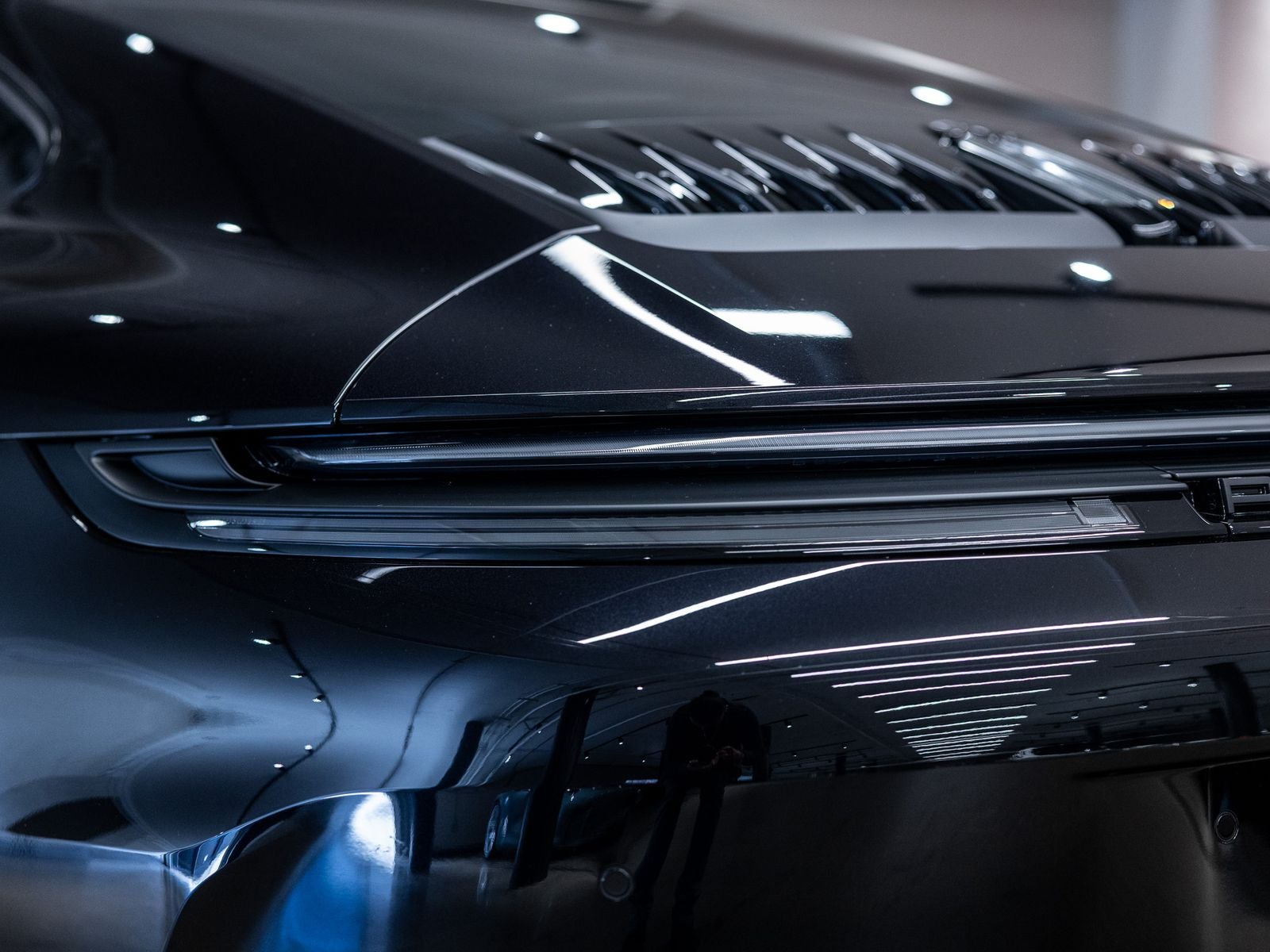 2025 Porsche 911 Carrera 4 GTS