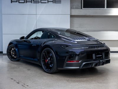 2025 Porsche 911 Carrera 4 GTS