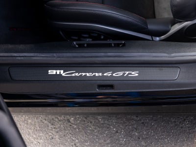 2025 Porsche 911 Carrera 4 GTS