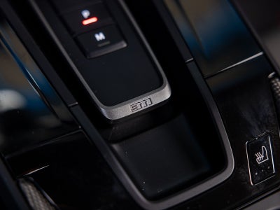 2025 Porsche 911 Carrera 4 GTS