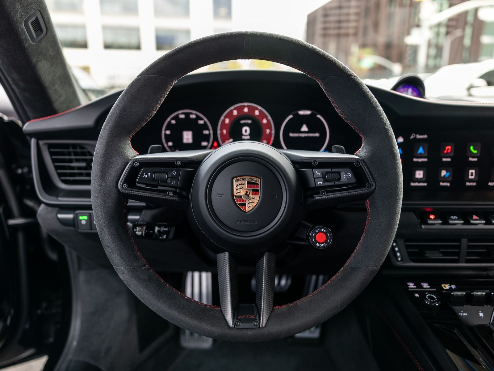 2025 Porsche 911 Carrera 4 GTS