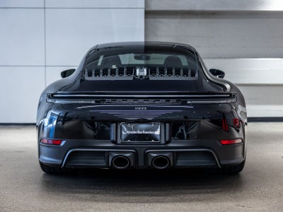 2025 Porsche 911 Carrera 4 GTS