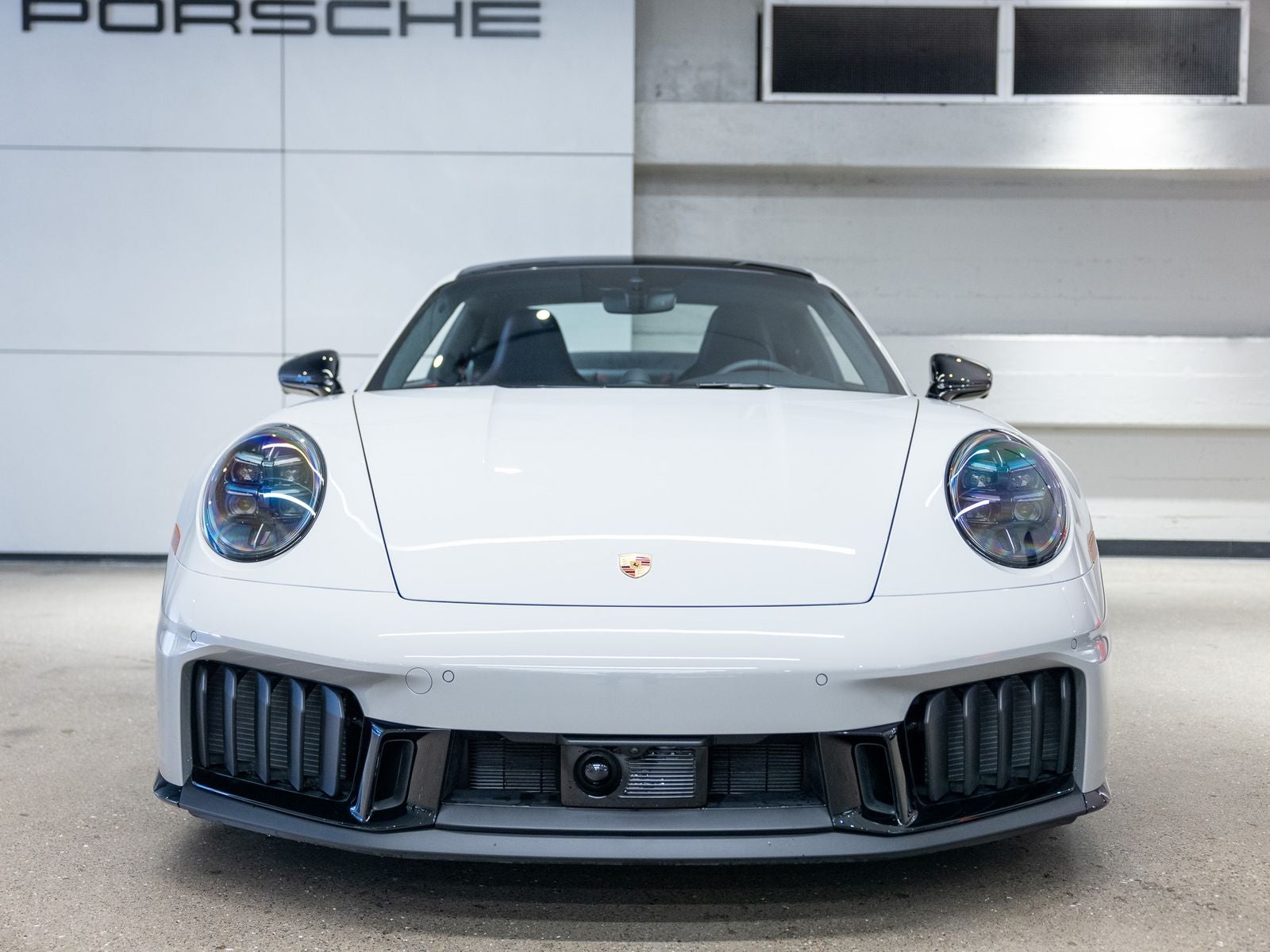 2026 Porsche 911 Carrera 4 GTS