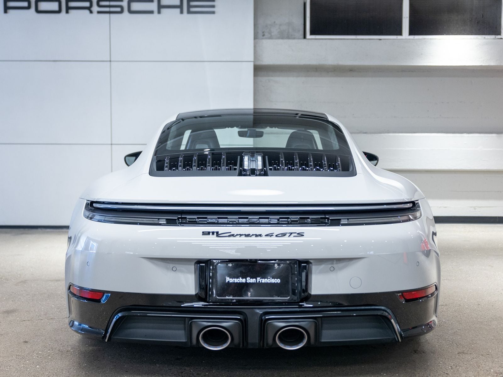 2026 Porsche 911 Carrera 4 GTS