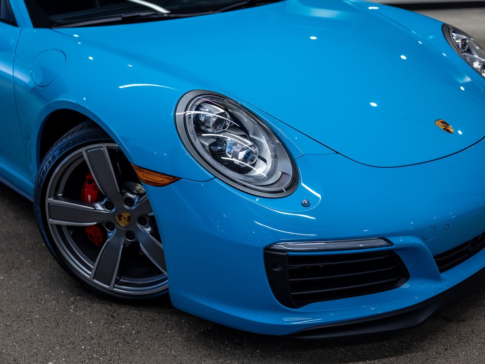 2017 Porsche 911 Carrera 4S