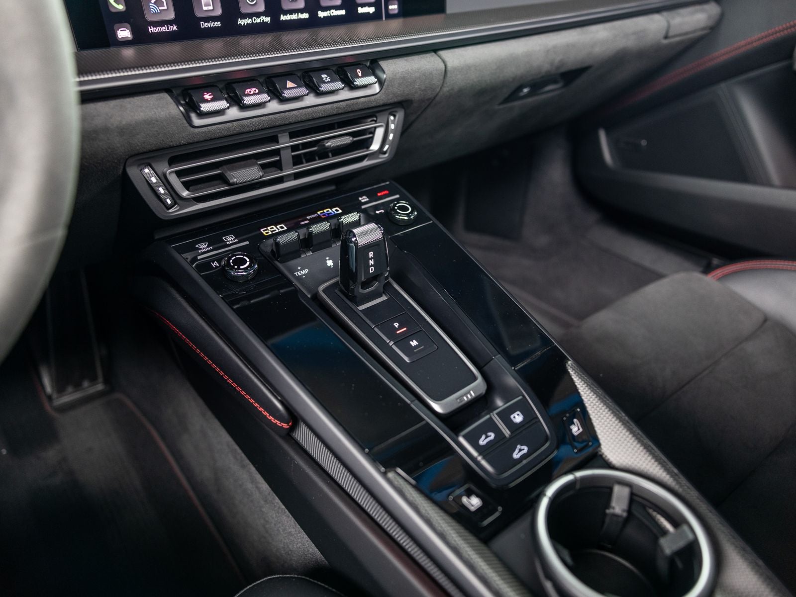 2024 Porsche 911 Carrera GTS