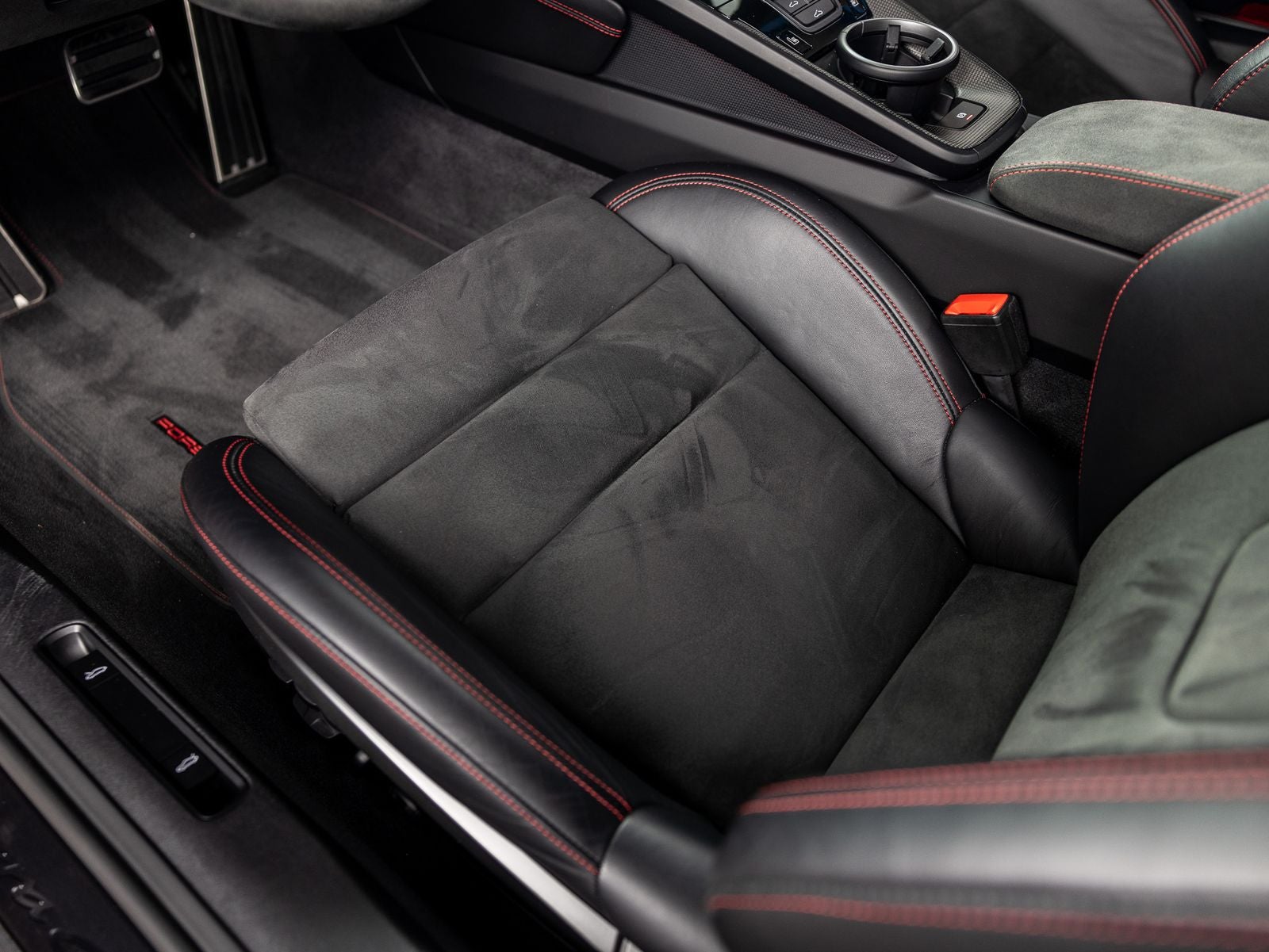 2024 Porsche 911 Carrera GTS