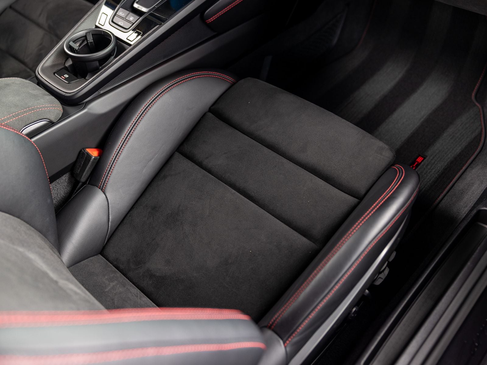 2024 Porsche 911 Carrera GTS