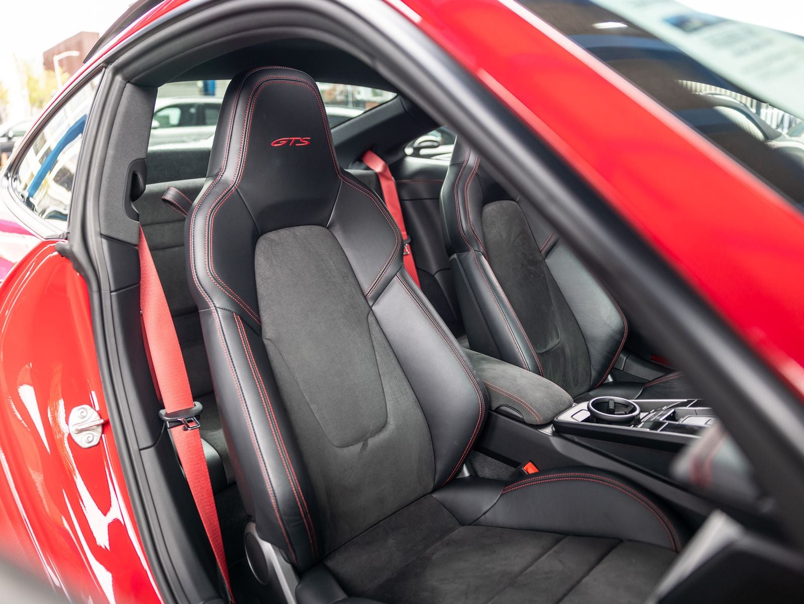 2024 Porsche 911 Carrera GTS