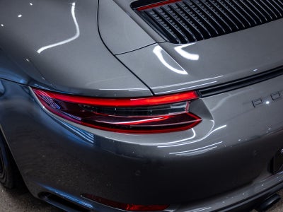 2018 Porsche 911 Carrera GTS